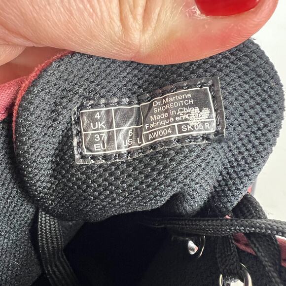 Dr. Martens Shoreditch Ankle Booties Women's 6 Red Canvas Lace-Up High Top AW004 - Picture 9 of 9